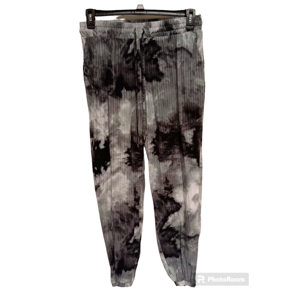 Hot Kiss Pants GUC
